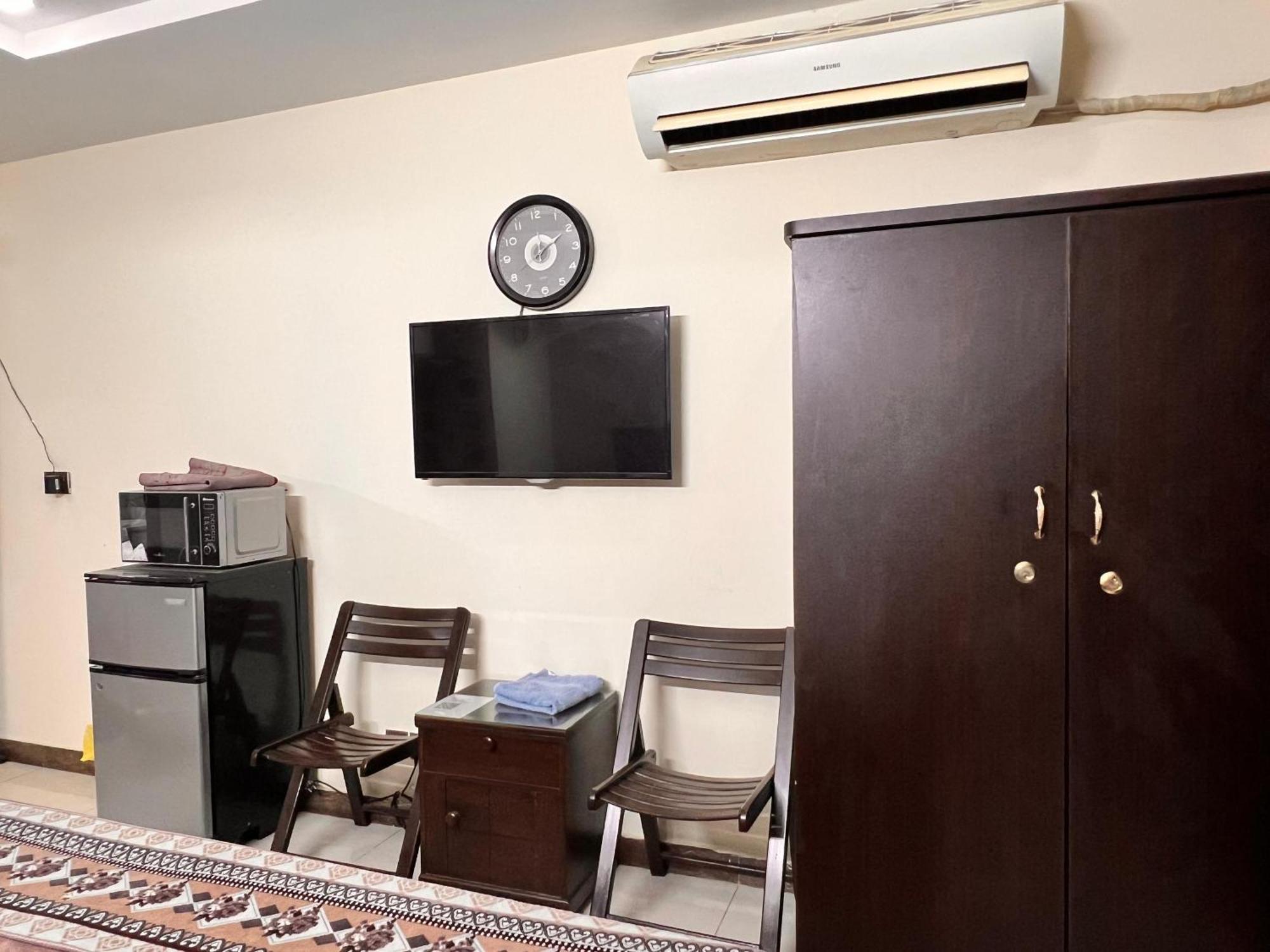 Comfortable Rental Apartments In Bahria Town Равалпинди Екстериор снимка