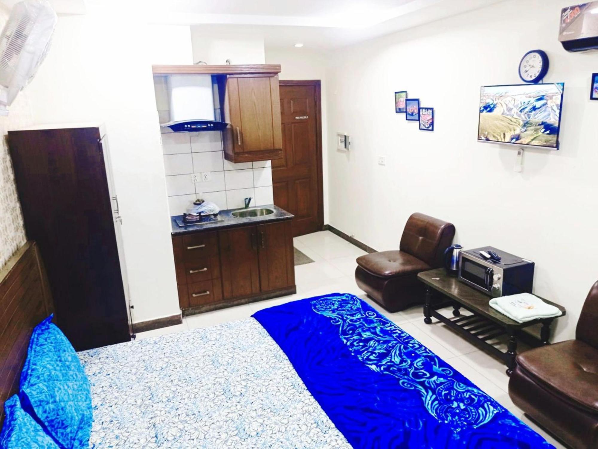 Comfortable Rental Apartments In Bahria Town Равалпинди Екстериор снимка